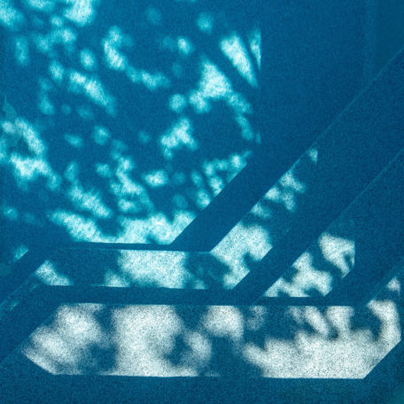 Угловая лестница в бассейне Briliant 77 | Цвет Smokey Quartz